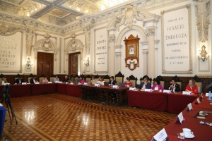 Aprueba cabildo renuncia de secretaria del Ayuntamiento de Puebla
