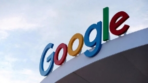 Google Analiza Cobrar por Servicio de Búsqueda con IA, Revela Financial Times