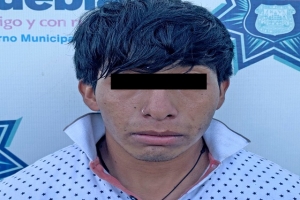 SSC de Puebla detuvo a un hombre por robo de vehículo de Uber