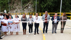 Inaugura Sergio Salomón puente vehicular en Tepatlán; requirió inversión de 38.7 mdp