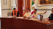 Ex empleados del Ayuntamiento de Puebla cobran “derecho de piso”; calla el edil sustituto