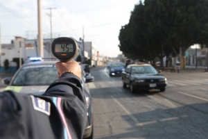 Tránsito municipal de Puebla mantiene operativos preventivos contra excesos de velocidad