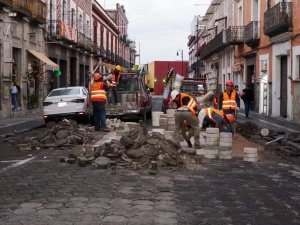 Realiza gobierno de Pepe Chedraui trabajos de bacheo en el Centro Hist&oacute;rico