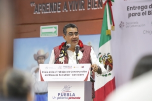 Gobierno de Puebla inicia trabajos del camino Teziutlán-San Isidro