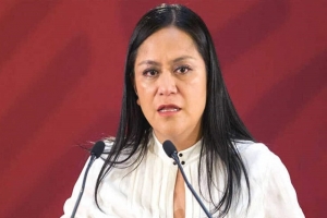 Se baja María Luisa Albores de la contienda preelectoral