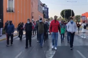 Protestan en Puebla contra la verificación vehicular