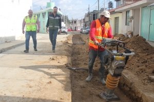 Supervisa Gobierno de Pepe Chedraui construcci&oacute;n de red de alcantarillado sanitario en la Junta Auxiliar Ignacio Romero Vargas