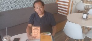 Luis Mart&iacute;nez Andrade propone mirar el futbol m&aacute;s all&aacute; del espect&aacute;culo