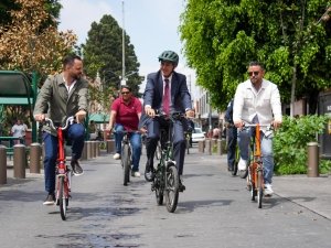 Pepe Chedraui encabeza rodada por el Día Mundial de la Bicicleta en Puebla