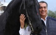 Sujeto inicia incendio en casa de &#039;El Bronco&#039;; escolta le dispara