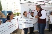 Pepe Chedraui entrega apoyos de &ldquo;Tu Cr&eacute;dito Imparable&rdquo; en Infonavit San Pedro