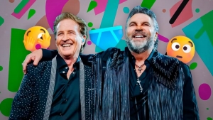 &rdquo;Manuel Mijares andaba en calzones&rdquo;, lo exhibe Emmanuel en conferencia de prensa