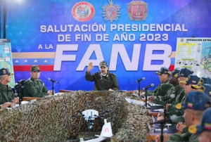 Maduro ordena acción militar tras llegada de buque británico a Guyana