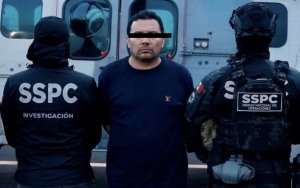 Dictan prisi&oacute;n preventiva a &lsquo;El R1&rsquo;, presunto autor intelectual del asesinato de Carlos Manzo