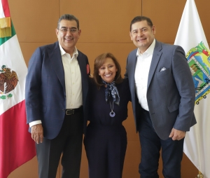 AA sostiene reunión de trabajo con gobernadores de Puebla,Tlaxcala y Morelos