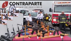 Gobierno de Puebla entrega equipo a policías municipales