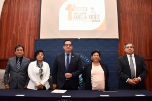 Mar&iacute;a Amelia Xique Su&aacute;rez rinde su Primer Informe de Labores en la Facultad de Lenguas BUAP