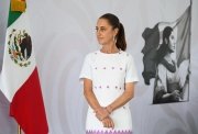 Sheinbaum: beneficia aseguradora a todos los trabajadores del Estado