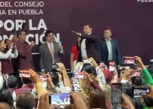 Alejandro Armenta rinde protesta como candidato de Morena para la gubernatura de Puebla