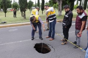 Gobierno estatal coadyuva en reparaci&oacute;n de drenaje pluvial colapsado en C&uacute;mulo de Virgo