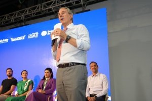 Fortalece Pepe Chedraui el networking con la 13&ordf; sesi&oacute;n de Con&eacute;ctate Emprendedor