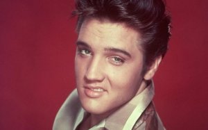 A punto de cumplir 91 a&ntilde;os: As&iacute; se ver&iacute;a Elvis Presley hoy, seg&uacute;n la inteligencia artificial