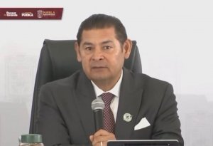 Gobernador Armenta garantiza respeto a la libertad de manifestaci&oacute;n