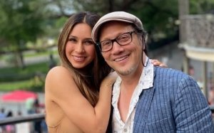 Por esta raz&oacute;n la esposa mexicana de Rob Schneider le pidi&oacute; el divorcio