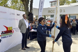 Entrega Rectora Lilia Cedillo uniformes a equipos representativos BUAP que participarán en JUDENEMS Puebla 2024