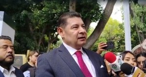 Puebla invertir&aacute; 50 mdp para mejorar hospitales del IMSS-Bienestar