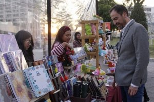 Incentiva Gobierno de la Ciudad economía circular con Bazar Artesanal Navideño