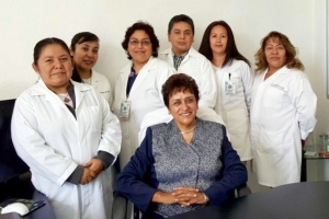 Reconocen a la doctora Teresa Márquez Cabrera con el premio “Dr. Jaime Kravzov Jinich” 2024