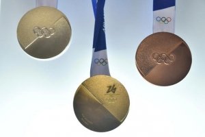 Comité olímpico y paralímpico de Estados Unidos veta a mujeres transgénero de todos los deportes