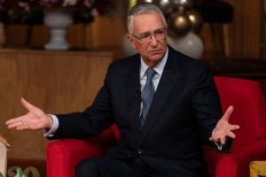 Abre la Corte puerta para que la UIF investigue a Salinas Pliego