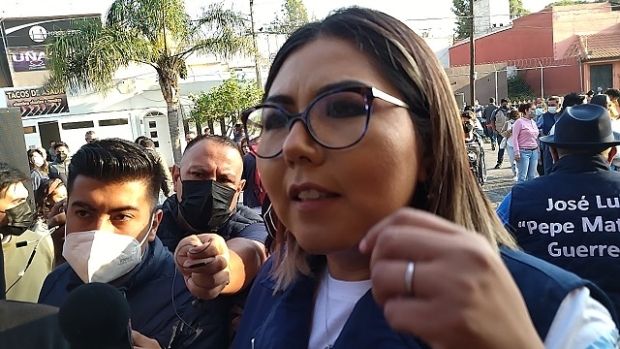 Genoveva Huerta pide renuncia de delegada del IMSS en Puebla