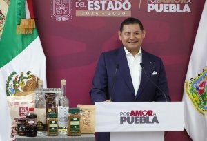 Concreta Gobierno Estatal justicia en el campo con inversi&oacute;n constante