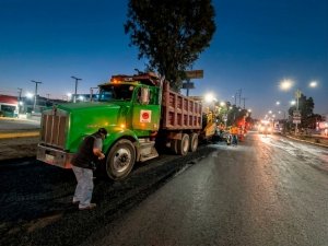 Trabajos diurnos y nocturnos en rehabilitaci&oacute;n de Prolongaci&oacute;n Reforma: Secretar&iacute;a de Infraestructura