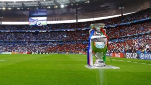 Anuncian cambios en el VAR para la Eurocopa 2024; el balón tendrá tecnología de rastreo