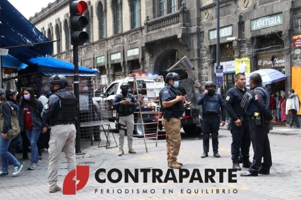 Ambulantes intentan instalarse en la 5 de Mayo; Seguridad Ciudadana resguarda la zona