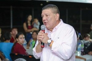 Panistas protestan por detenci&oacute;n de C&eacute;sar J&aacute;uregui y abogado acusa a Maru Campos de traici&oacute;n