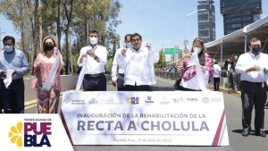 Inaugura Miguel Barbosa rehabilitación de la Recta a Cholula