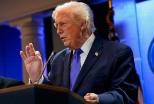 Trump ordena investigar a M&eacute;xico y otros pa&iacute;ses por sobreproducci&oacute;n que desplaza a la industria de EEUU