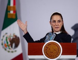 Sheinbaum promete modernizar el sistema de salud y priorizar demandas del IMSS