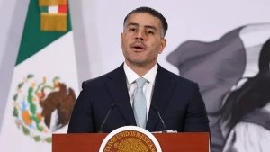 Omar Garc&iacute;a Harfuch Anuncia Escuela para Mandos; Homicidios Bajan 41% en M&eacute;xico