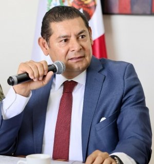 Armenta anuncia cambios en su gabinete para mejorar resultados