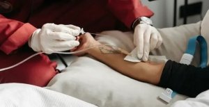 Revelan causa de muertes por sueros vitaminados en Sonora