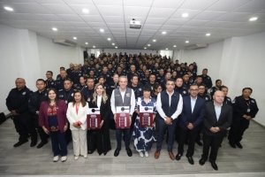 Encabeza Pepe Chedraui ceremonia de clausura de capacitación a policías de la ciudad sobre órdenes de protección