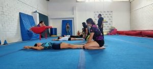 Imparten cl&iacute;nica a gimnastas poblanos