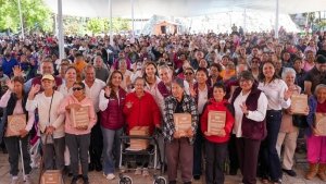 Llevan Pepe Chedraui y MariElise Budib programa "Alimentaci&oacute;n Imparable" a La Libertad