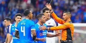 &Aacute;rbitros del Cruz Azul vs Atlante denuncian graves amenazas de muerte tras el partido de parte de la polic&iacute;a de CDMX